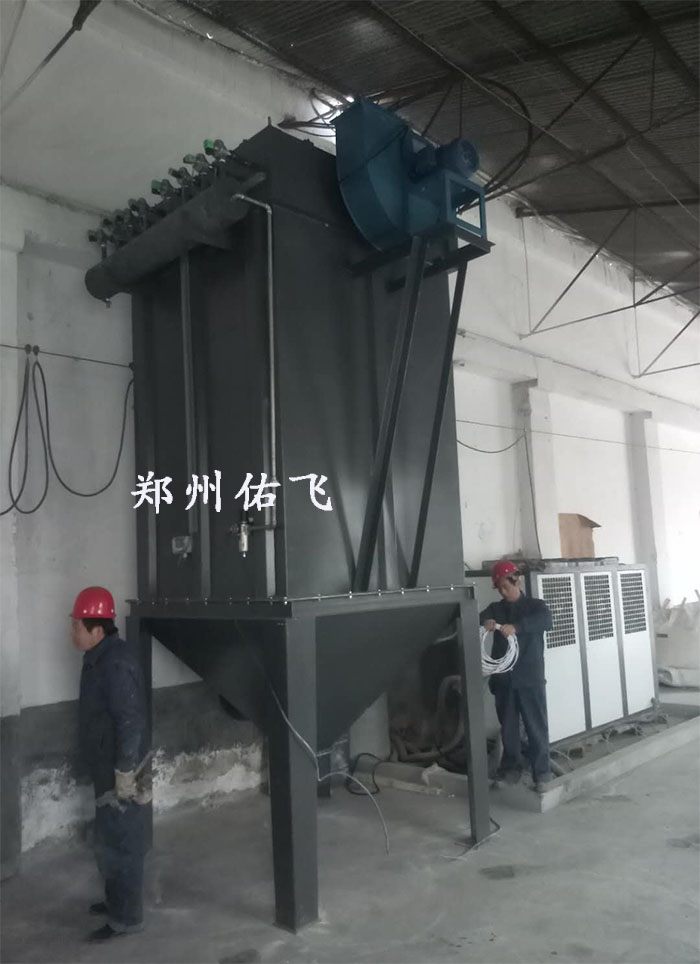 64袋布袋除塵器 鄭州佑飛2018年12月供應新密廠家64袋除塵器設備。