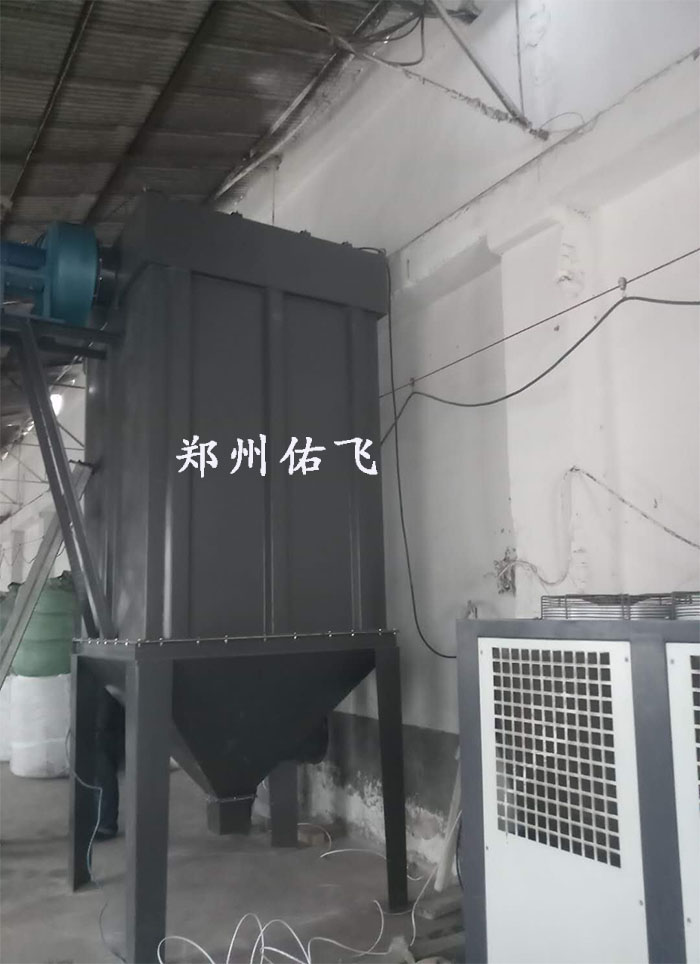 64袋布袋除塵器 鄭州佑飛2018年12月供應新密廠家64袋除塵器設備。